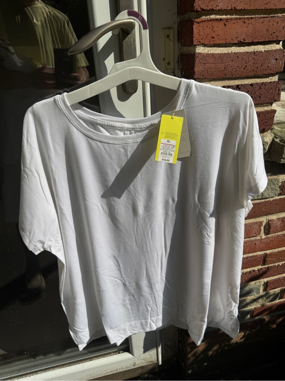 ALL IN MOTION - Classic Women's White Short Sleeve Active T-Shirt XL